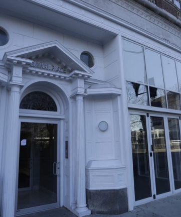 exterior of newark outreach office